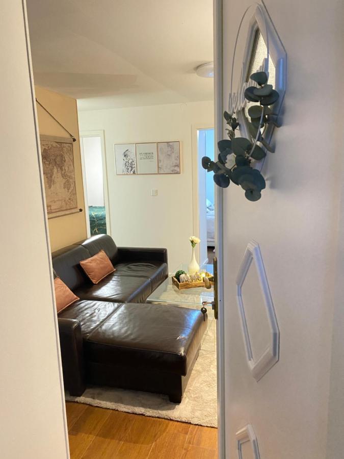 Sweet Flat With 2 Bedrooms Split Croatia Bagian luar foto